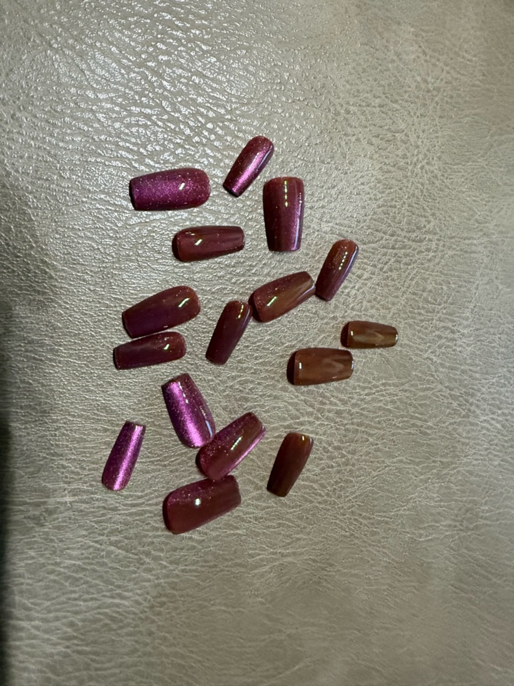 Press-On Nail Set - Multiple Shades in Medium Coffin - Picture 5 of 7